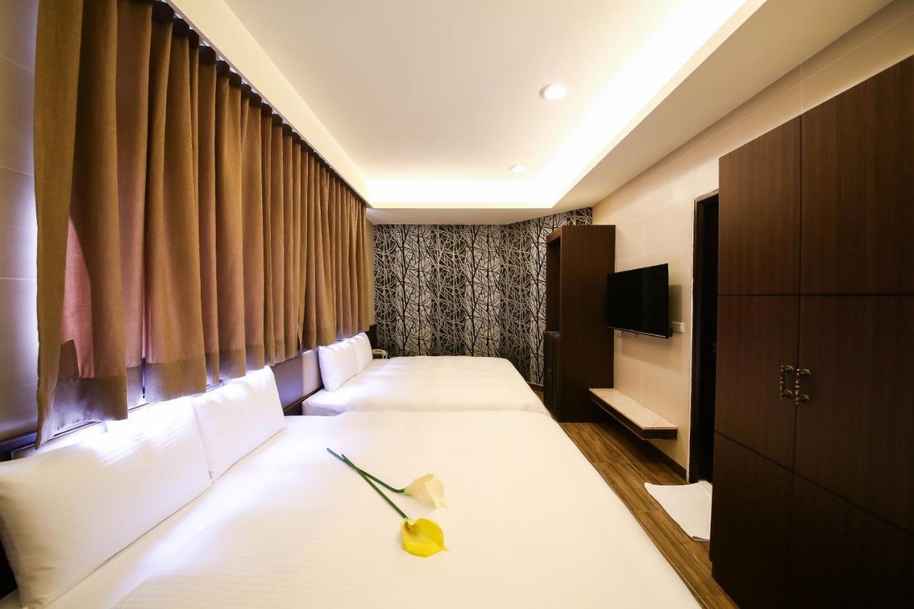 טאינאן Maple Hotel Second Branch מראה חיצוני תמונה